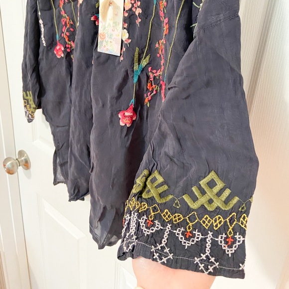 NWT Johnny Was Gia Blouse Top Grey Extra Small XS - Picture 9 of 11